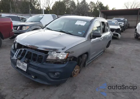 2017 Jeep Compass Sport 4X4 from USA, damaged, VIN 1C4NJDBB6HD138221